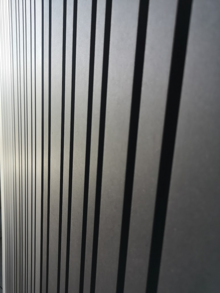 Charcoal Black Variable-Width Slat Panels Cladding for Media Wall ...